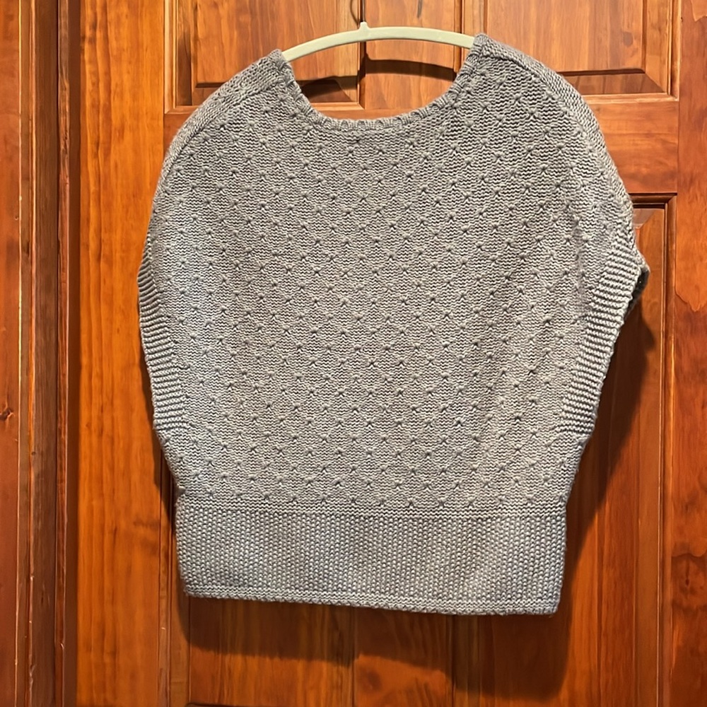 Gap extra small grey shirt sleeve sweater. - Picture 2 of 5